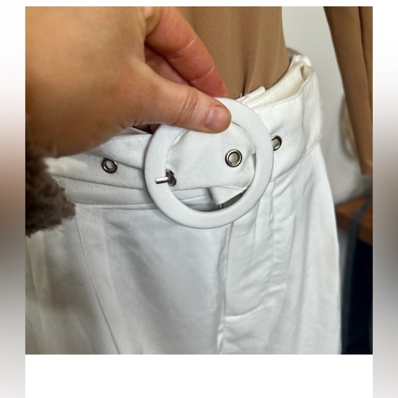 🌟NWT VICI collection belted high waisted wide leg pants/trousers, white, size M - Picture 2 of 10